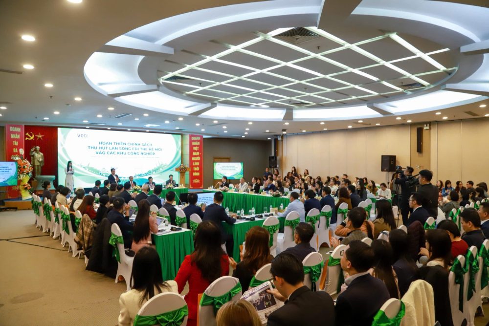 Hoàn thiện chính sách FDI thế hệ mới: Mở rộng không gian phát triển kinh tế vùng và thúc đẩy chuyển đổi xanh Hoàn thiện chính sách FDI thế hệ mới: Mở rộng không gian phát triển kinh tế vùng và thúc đẩy chuyển đổi xanh