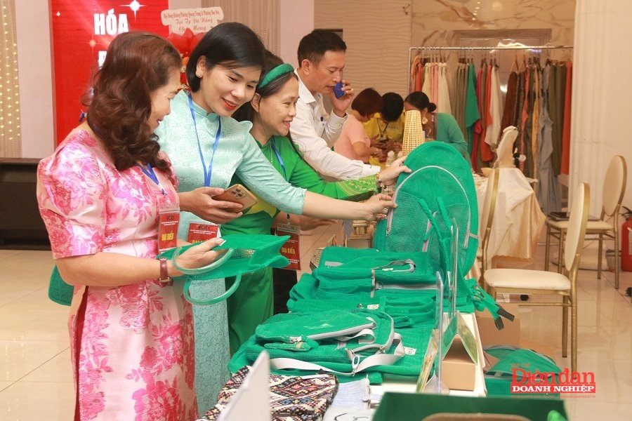 VCCI Thanh Hóa - Ninh Bình “bắt tay” VCCI miền Trung – Tây Nguyên kết nối doanh nghiệp VCCI Thanh Hóa - Ninh Bình “bắt tay” VCCI miền Trung – Tây Nguyên kết nối doanh nghiệp