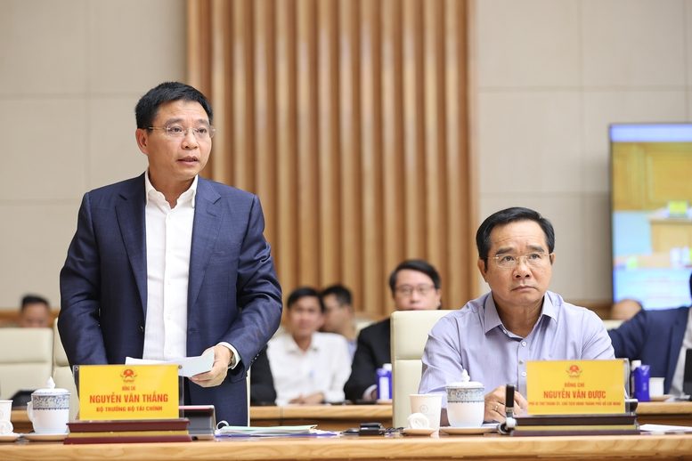 Thủ tướng: Đưa Trung tâm tài chính quốc tế tại Việt Nam hoạt động ngay trong tháng 11 Thủ tướng: Đưa Trung tâm tài chính quốc tế tại Việt Nam hoạt động ngay trong tháng 11