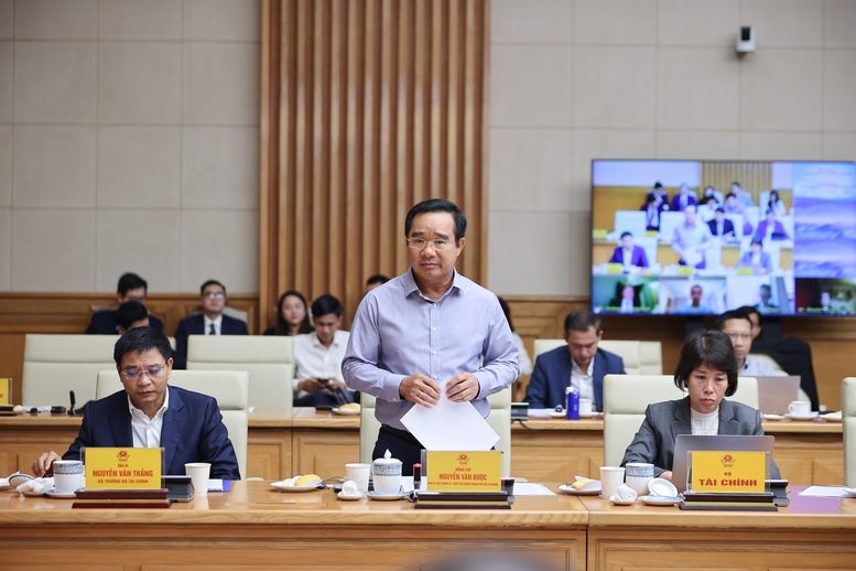 Thủ tướng: Đưa Trung tâm tài chính quốc tế tại Việt Nam hoạt động ngay trong tháng 11 Thủ tướng: Đưa Trung tâm tài chính quốc tế tại Việt Nam hoạt động ngay trong tháng 11