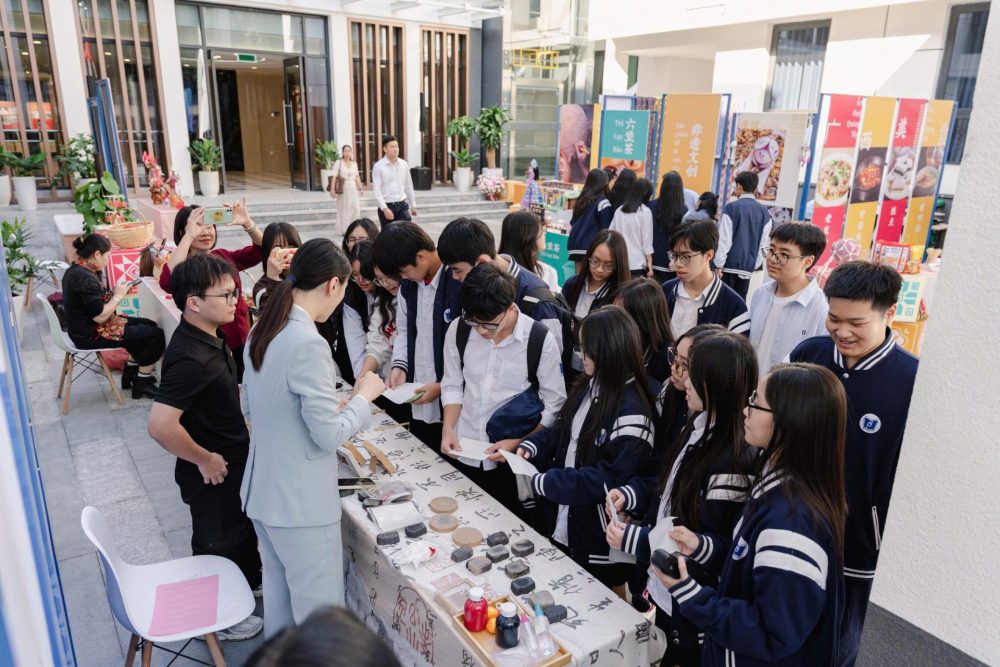 Khai mạc Tuần lễ Văn hóa – Du lịch – Khoa học và Công nghệ Quảng Tây tại Hà Nội