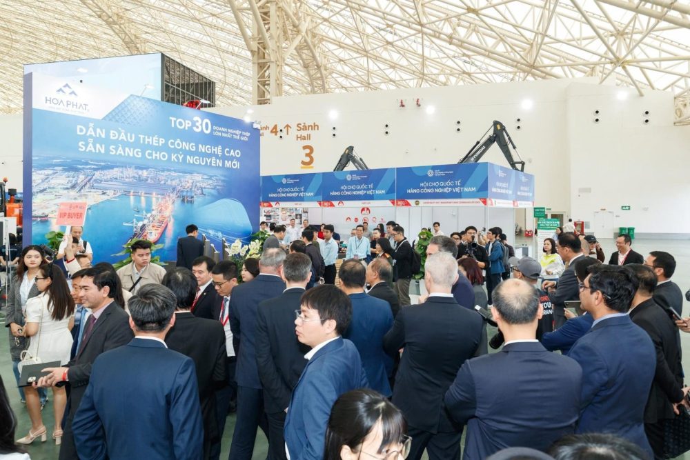 Hòa Phát trình làng thép ray cao tốc, bổ sung mắt xích quan trọng cho công nghiệp hỗ trợ đường sắt Hòa Phát trình làng thép ray cao tốc, bổ sung mắt xích quan trọng cho công nghiệp hỗ trợ đường sắt