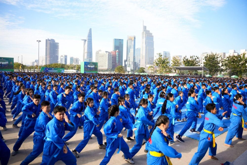 60.000 học sinh TP.HCM xác lập kỷ lục kép với màn đồng diễn Vovinam ấn tượng 60.000 học sinh TP.HCM xác lập kỷ lục kép với màn đồng diễn Vovinam ấn tượng