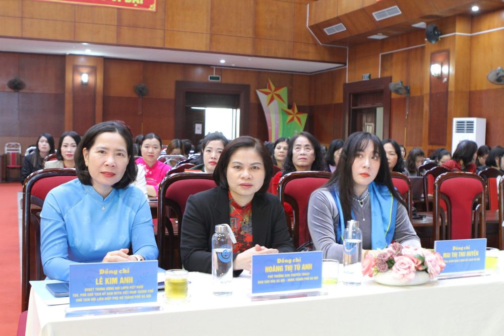 Hà Nội quán triệt Nghị quyết Đại hội phụ nữ lần thứ XVII, phát động phong trào thi đua năm 2026 Hà Nội quán triệt Nghị quyết Đại hội phụ nữ lần thứ XVII, phát động phong trào thi đua năm 2026