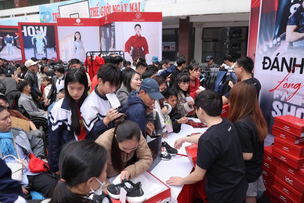 AVIWIN đồng hành cùng ‘Tủ thời trang tử tế’: Lan tỏa giá trị nhân văn từ triết lý kinh doanh bền vững AVIWIN đồng hành cùng ‘Tủ thời trang tử tế’: Lan tỏa giá trị nhân văn từ triết lý kinh doanh bền vững