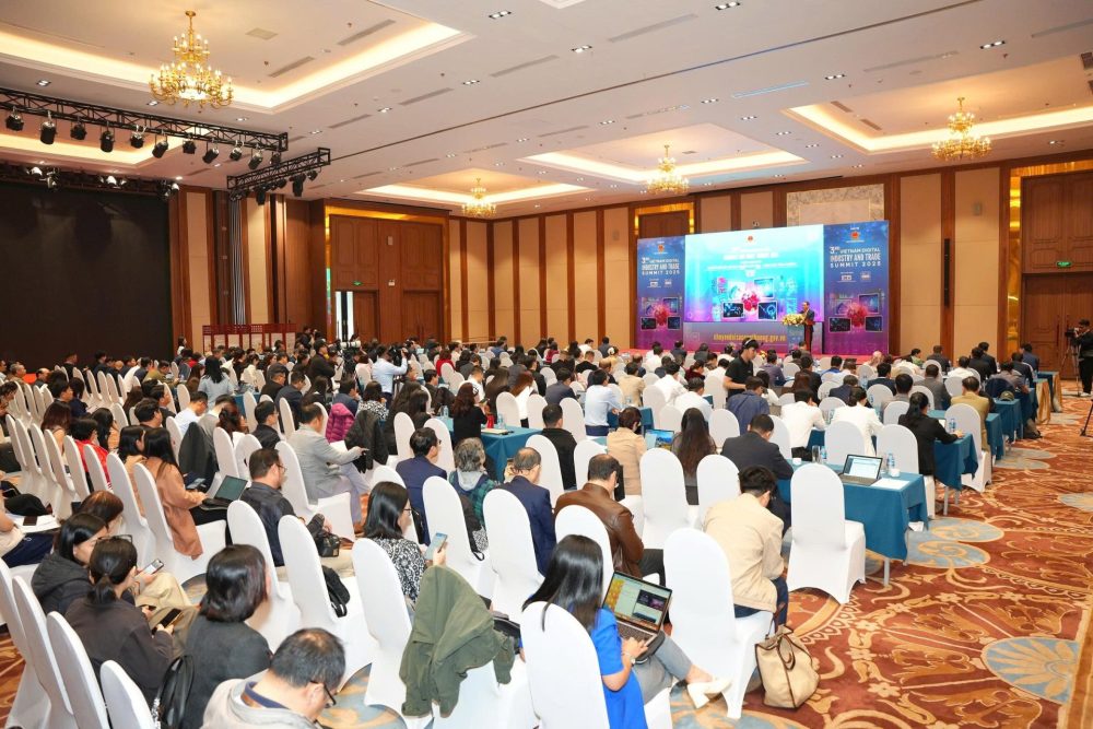 Diễn đàn Chuyển đổi số ngành Công Thương 2025: Định hình tầm nhìn chuyển đổi kép đến năm 2030 Diễn đàn Chuyển đổi số ngành Công Thương 2025: Định hình tầm nhìn chuyển đổi kép đến năm 2030