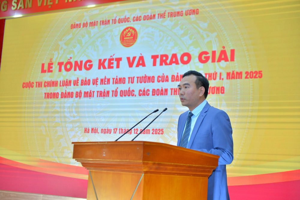 Phóng viên Tạp chí Diễn đàn Doanh nghiệp đạt giải cuộc thi bảo vệ nền tảng tư tưởng của Đảng Phóng viên Tạp chí Diễn đàn Doanh nghiệp đạt giải cuộc thi bảo vệ nền tảng tư tưởng của Đảng