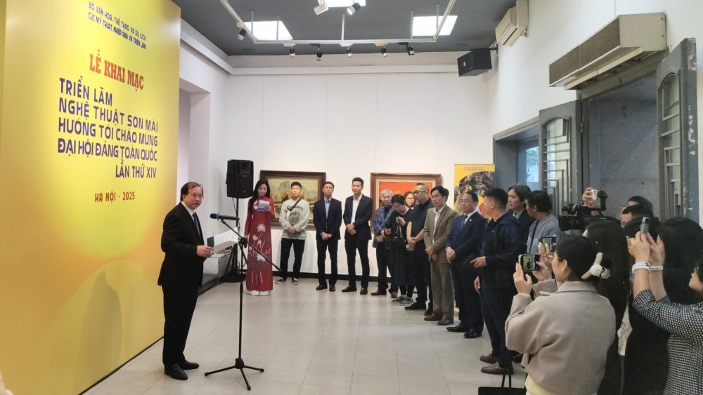 Khai mạc Triển lãm nghệ thuật sơn mài hướng tới chào mừng Đại hội Đảng toàn quốc lần thứ XIV Khai mạc Triển lãm nghệ thuật sơn mài hướng tới chào mừng Đại hội Đảng toàn quốc lần thứ XIV