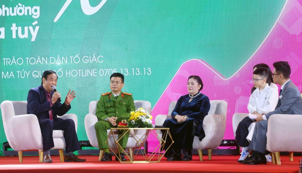 Hà Nội phát động phong trào xây dựng xã, phường không ma túy