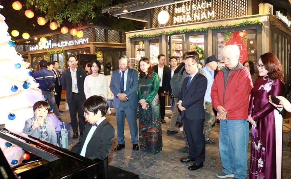 Khai mạc chuỗi quảng bá du lịch đêm Hà Nội 2025 với chủ đề “Hà Nội đẹp sound” Khai mạc chuỗi quảng bá du lịch đêm Hà Nội 2025 với chủ đề “Hà Nội đẹp sound”