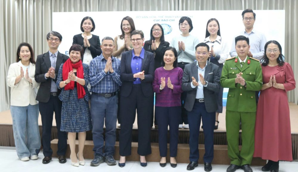 Tăng cường thực thi lệnh cấm thuốc lá thế hệ mới để bảo vệ sức khỏe cộng đồng