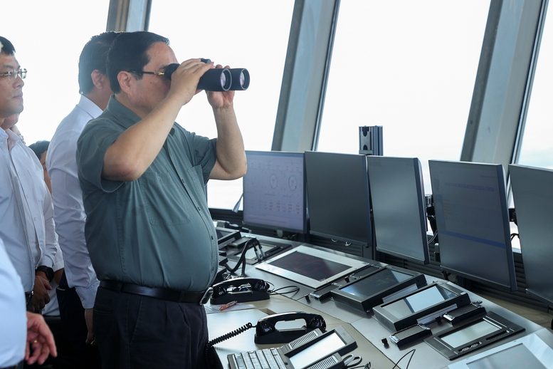 Thủ tướng: Sân bay Long Thành sẽ đón chuyến bay chính thức đầu tiên vào 19/12 Thủ tướng: Sân bay Long Thành sẽ đón chuyến bay chính thức đầu tiên vào 19/12