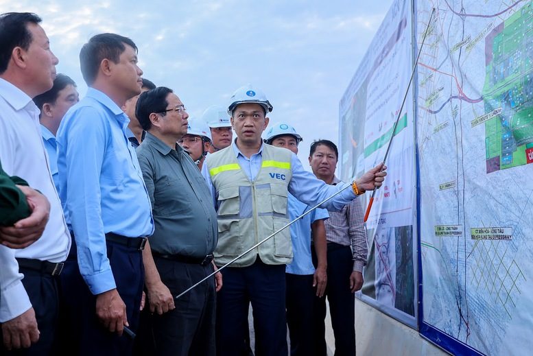 Thủ tướng: Sân bay Long Thành sẽ đón chuyến bay chính thức đầu tiên vào 19/12 Thủ tướng: Sân bay Long Thành sẽ đón chuyến bay chính thức đầu tiên vào 19/12