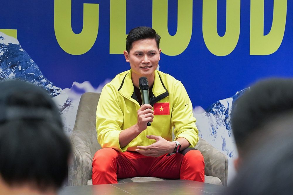 Leo núi quốc tế - môn thể thao mạo hiểm đang lan tỏa ở Việt Nam