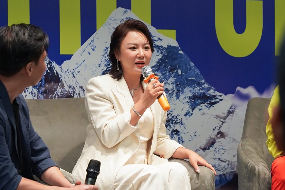 Leo núi quốc tế - môn thể thao mạo hiểm đang lan tỏa ở Việt Nam