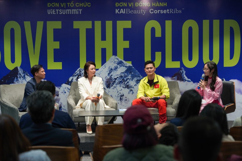 Leo núi quốc tế - môn thể thao mạo hiểm đang lan tỏa ở Việt Nam