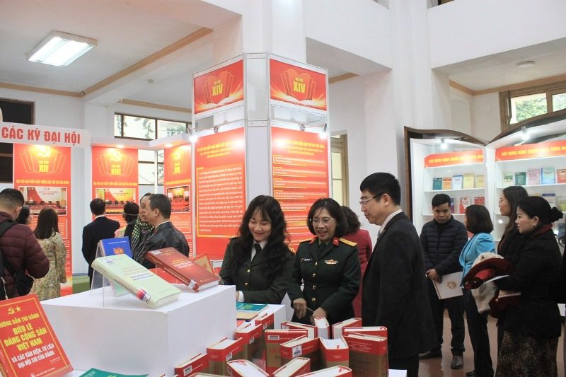Triển lãm tư liệu “Đảng Cộng sản Việt Nam qua các kỳ Đại hội” – Dấu ấn lịch sử và tầm vóc lãnh đạo của Đảng