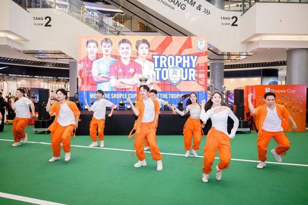 Cúp Shopee Cup™ tạo điểm nhấn tại Hà Nội trong hành trình quảng bá khu vực Cúp Shopee Cup™ tạo điểm nhấn tại Hà Nội trong hành trình quảng bá khu vực