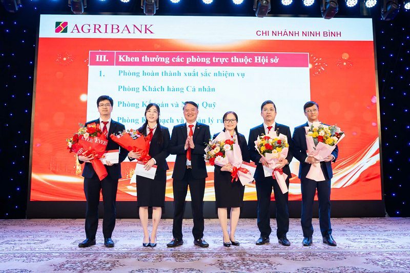 Agribank Chi nhánh Ninh Bình tổ chức Hội nghị người lao động, triển khai nhiệm vụ kinh doanh năm 2026