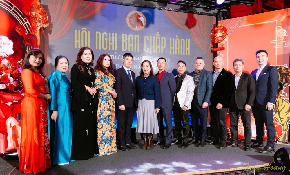 HỘI VHNT VIỆT NAM TẠI CH SÉC: NƠI GẮN KẾT CỘNG ĐỒNG VÀ LAN TỎA GIÁ TRỊ VĂN HÓA VIỆT NƠI XA XỨ HỘI VHNT VIỆT NAM TẠI CH SÉC: NƠI GẮN KẾT CỘNG ĐỒNG VÀ LAN TỎA GIÁ TRỊ VĂN HÓA VIỆT NƠI XA XỨ