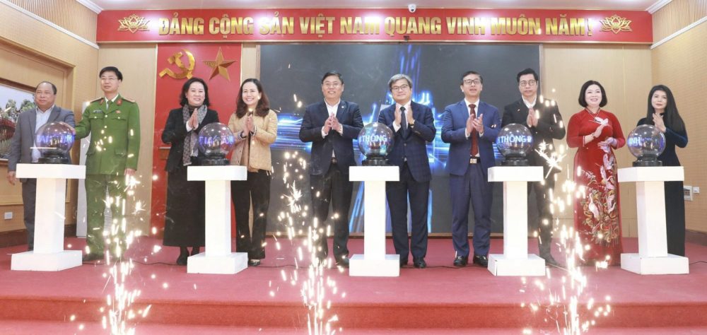 Xã Đại Thanh khai trương và đưa vào vận hành Trung tâm Điều hành Thông minh