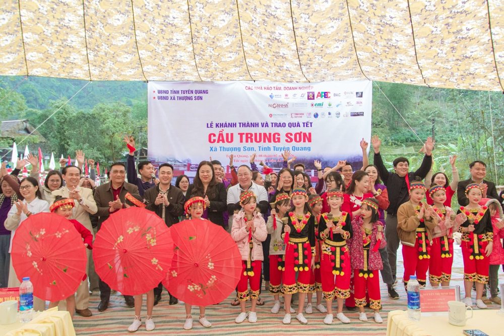 Chùa Tổng Phườn và Cầu Trung Sơn: Những công trình của lòng dân và tình đoàn kết nơi vùng cao