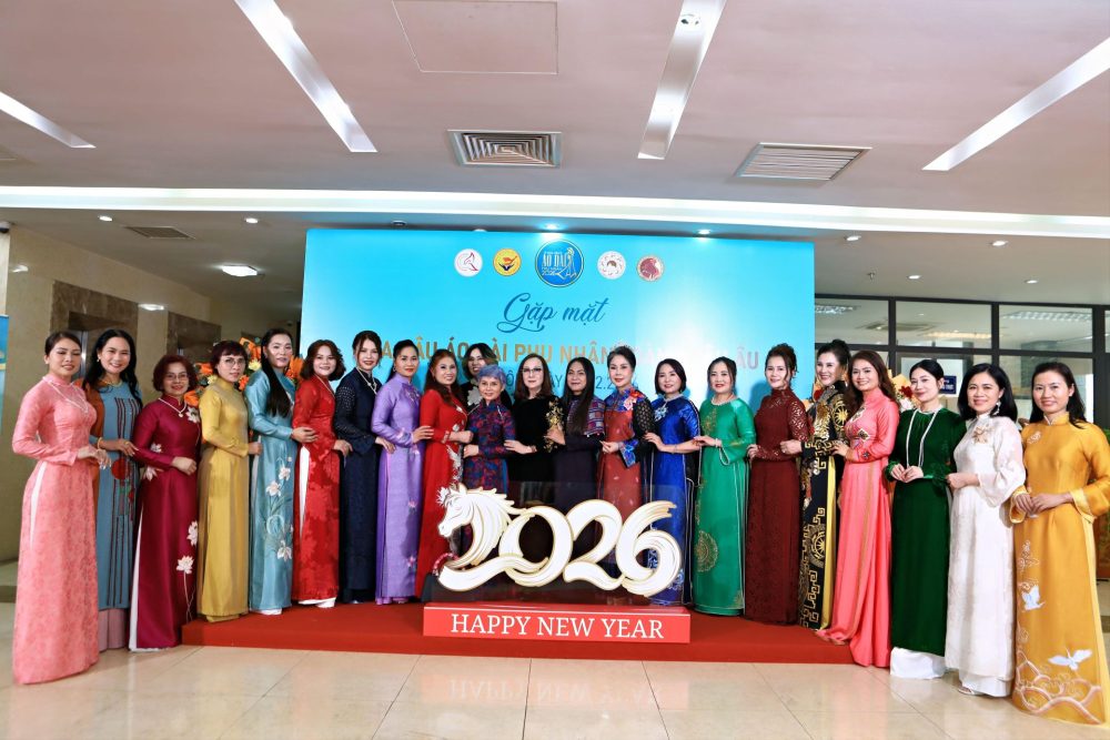 Áo dài Việt Nam – nhịp cầu gắn kết cộng đồng người Việt hướng về cội nguồn, lan tỏa nhân ái