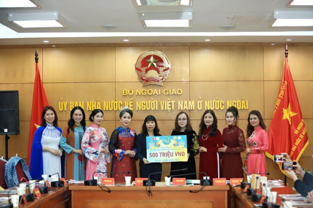 Áo dài Việt Nam – nhịp cầu gắn kết cộng đồng người Việt hướng về cội nguồn, lan tỏa nhân ái