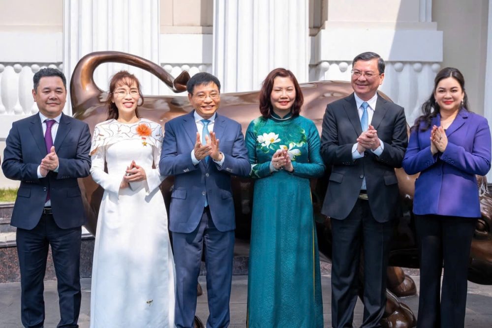 Thị trường chứng khoán đặt mục tiêu nâng quy mô vốn hóa tối thiểu 100% GDP Thị trường chứng khoán đặt mục tiêu nâng quy mô vốn hóa tối thiểu 100% GDP