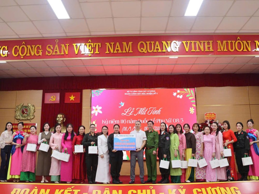 Hoạt động ý nghĩa dành cho nữ chiến sĩ đặc nhiệm nhân Ngày Quốc tế Phụ nữ