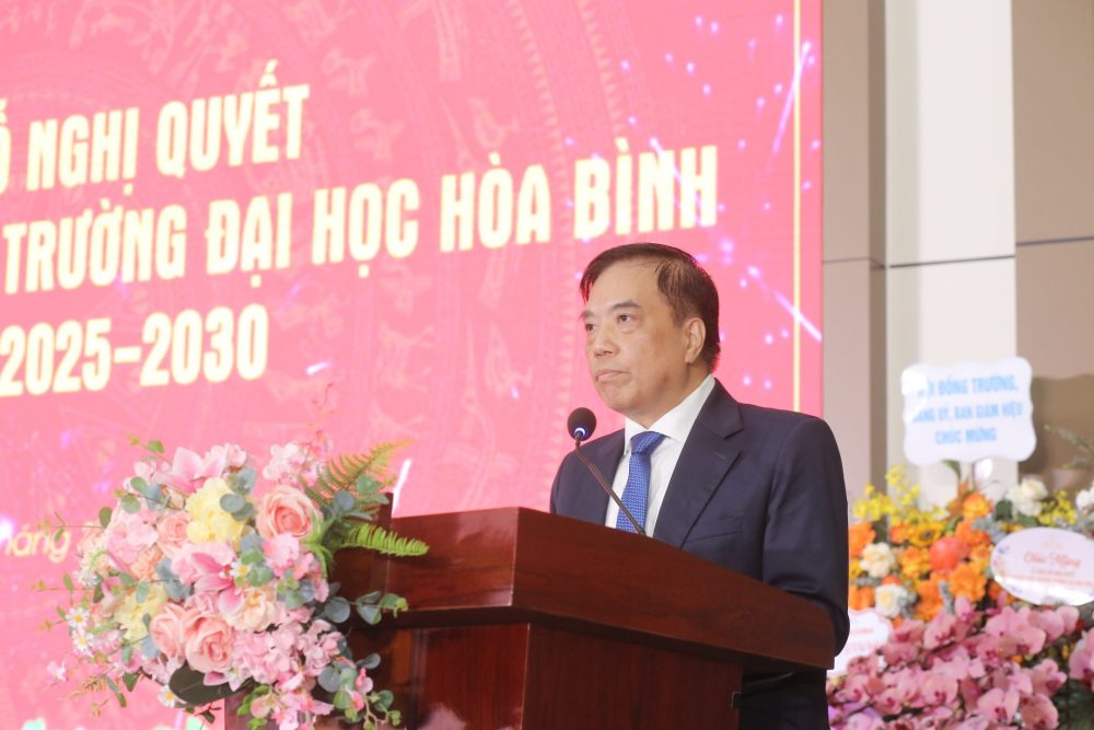 Trường Đại học Hòa Bình công bố Hiệu trưởng nhiệm kỳ 2025 – 2030, mở rộng hợp tác với nhiều đối tác chiến lược Trường Đại học Hòa Bình công bố Hiệu trưởng nhiệm kỳ 2025 – 2030, mở rộng hợp tác với nhiều đối tác chiến lược