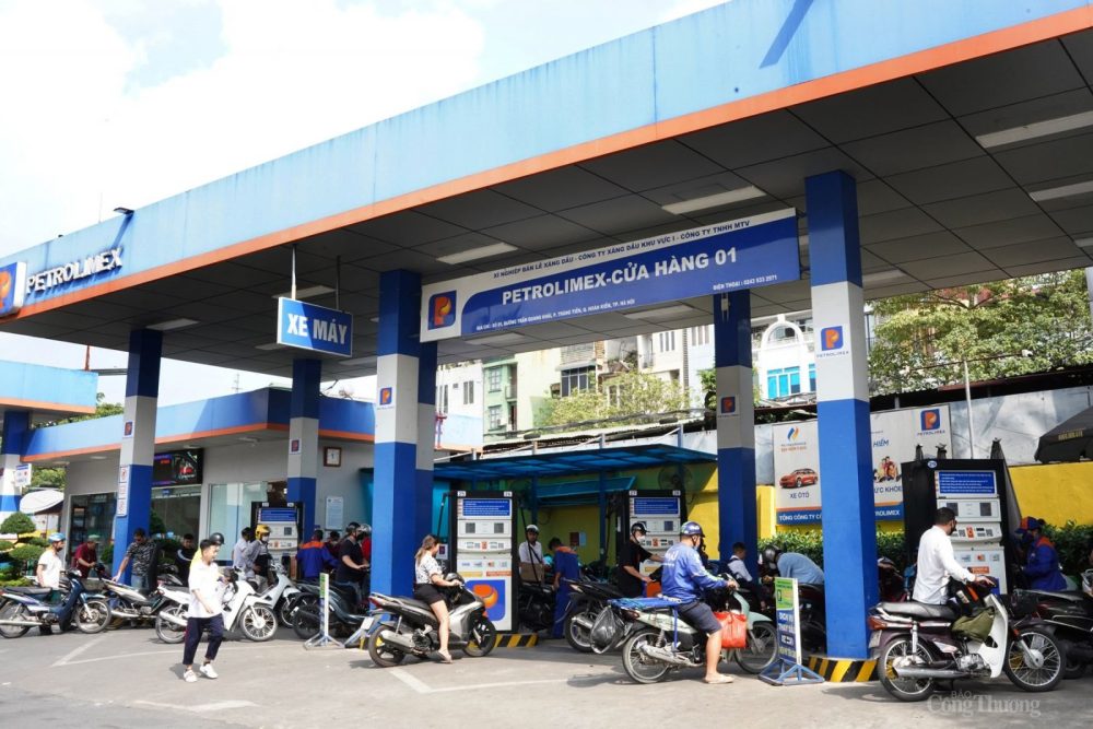 Ổn định thị trường xăng dầu cần sự đồng hành của toàn xã hội