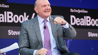 Cựu Tổng giám đốc Microsoft “bỗng dưng” giàu hơn cả Buffett hay Zuckerberg Cựu Tổng giám đốc Microsoft “bỗng dưng” giàu hơn cả Buffett hay Zuckerberg