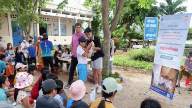 ExxonMobil tăng cường hỗ trợ chăm sóc sức khỏe cho trẻ em miền Trung ExxonMobil tăng cường hỗ trợ chăm sóc sức khỏe cho trẻ em miền Trung