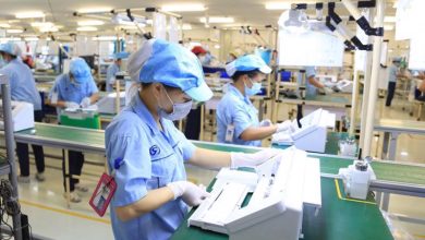 Chính phủ yêu cầu hỗ trợ lao động giảm sâu thu nhập và mất việc làm Chính phủ yêu cầu hỗ trợ lao động giảm sâu thu nhập và mất việc làm