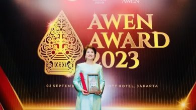 “Bông hồng vàng” Việt Nam nhận giải thưởng AWEN Award 2023 “Bông hồng vàng” Việt Nam nhận giải thưởng AWEN Award 2023